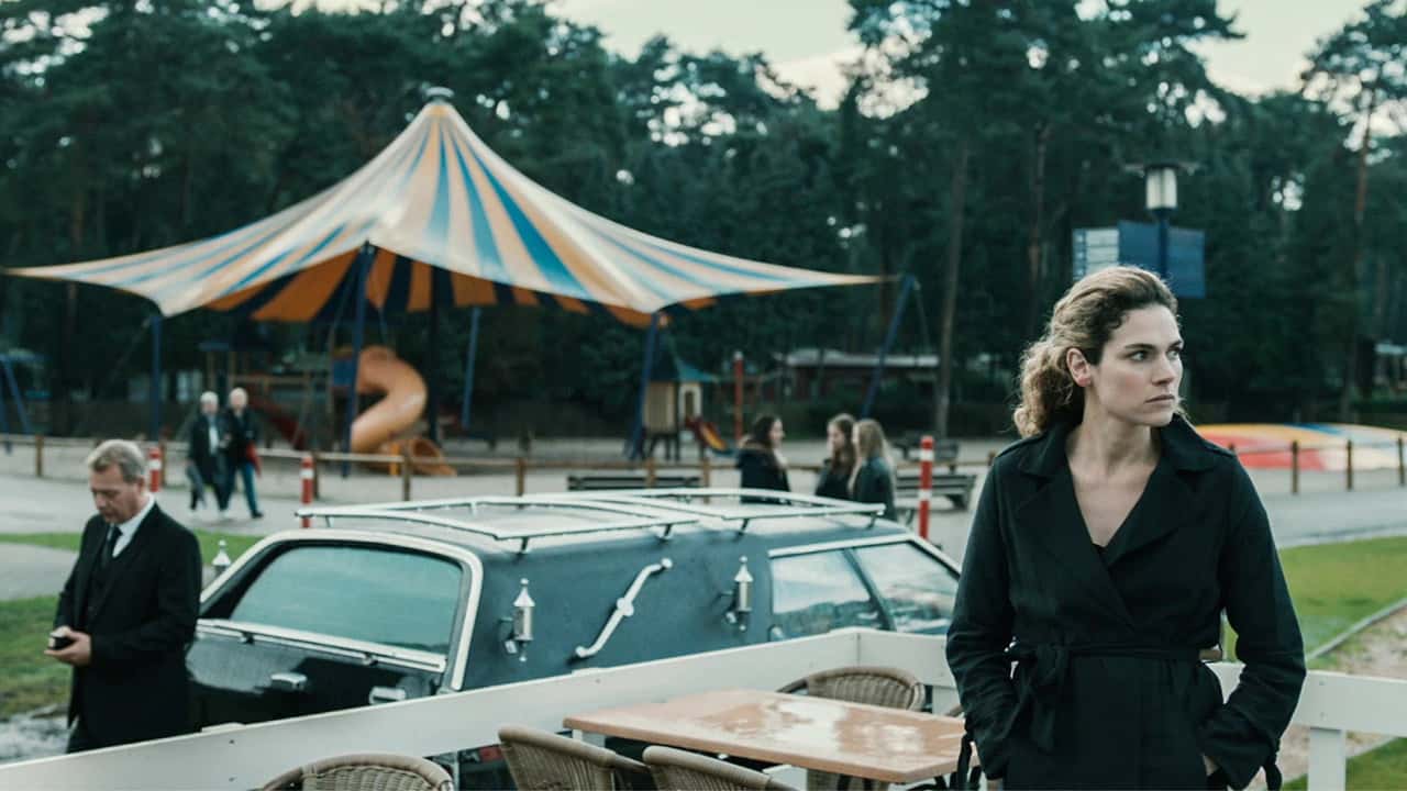 Undercover 1. Sezon 6. Bölüm kapak