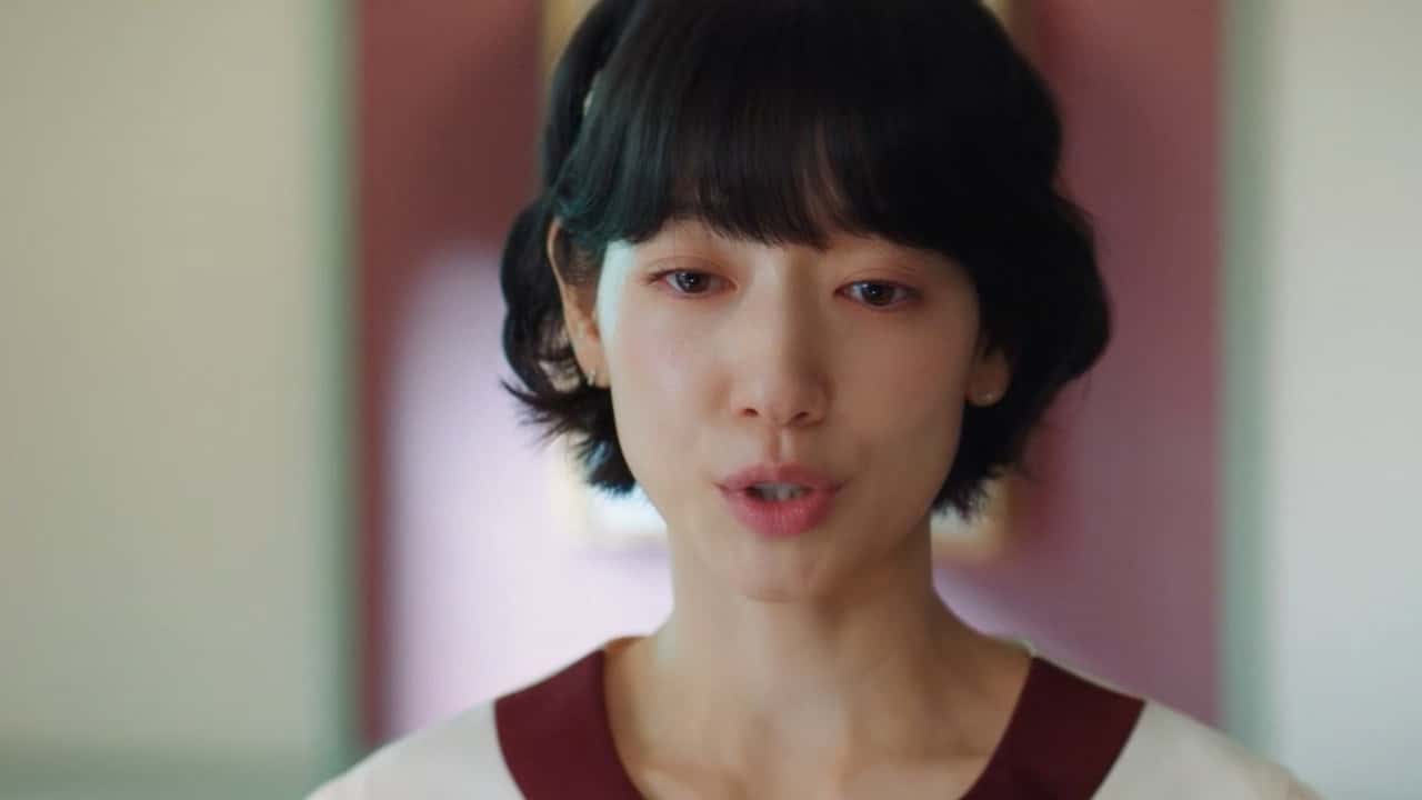Undercover Miss Hong 1. Sezon 9. Bölüm kapak